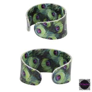 NEW Vibrant Peacock Feather Acrylic Cuff Bracelet NWT